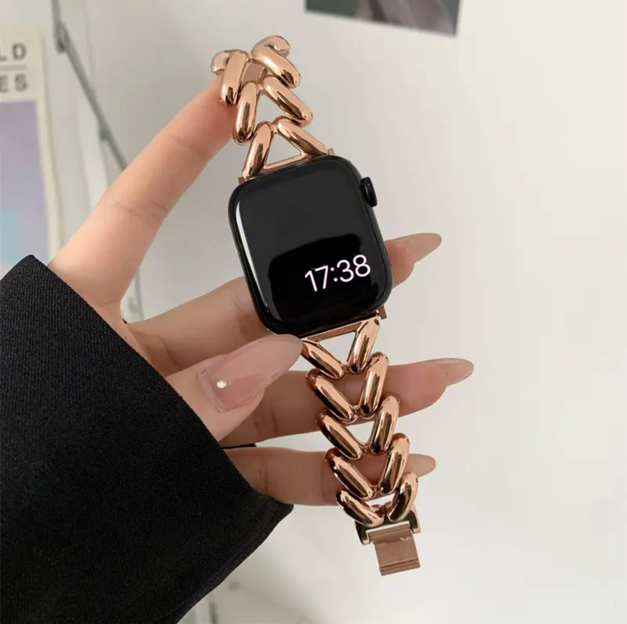 Luxury heart watchband