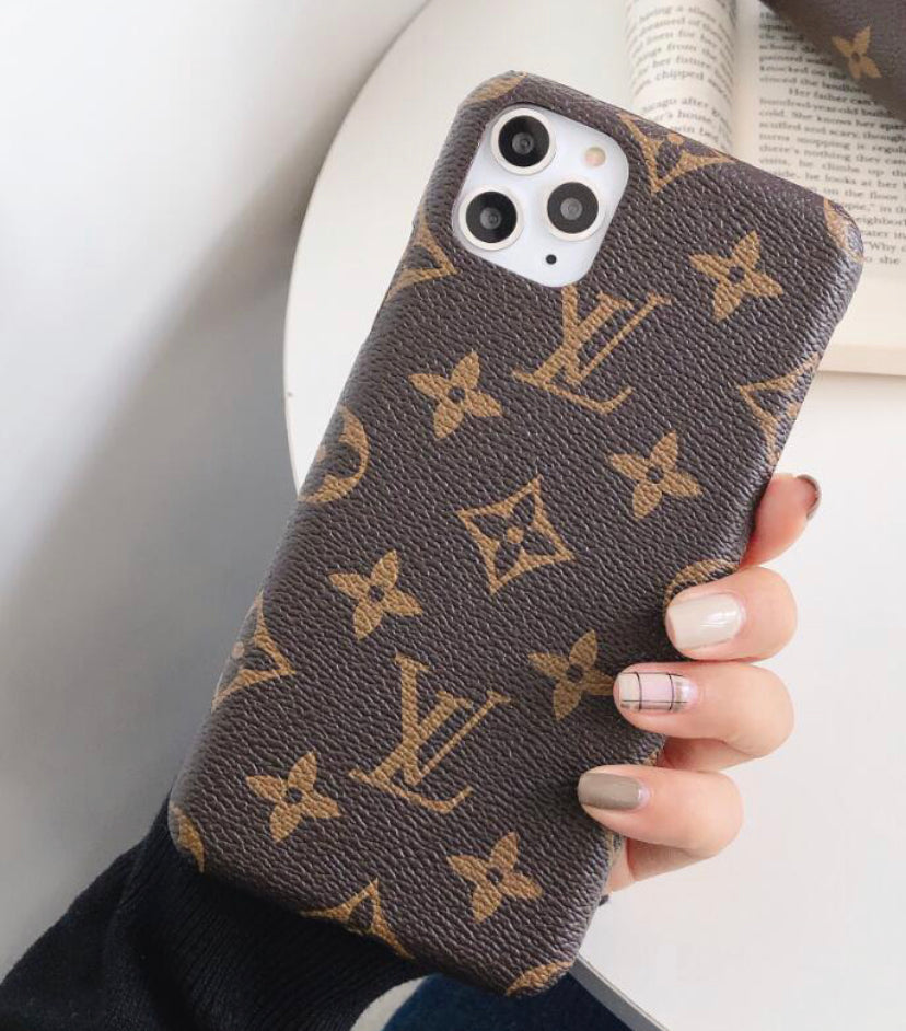 Classic Louis Vuitton iPhone 15 Pro Case